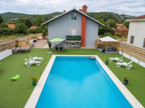 Villa Ema